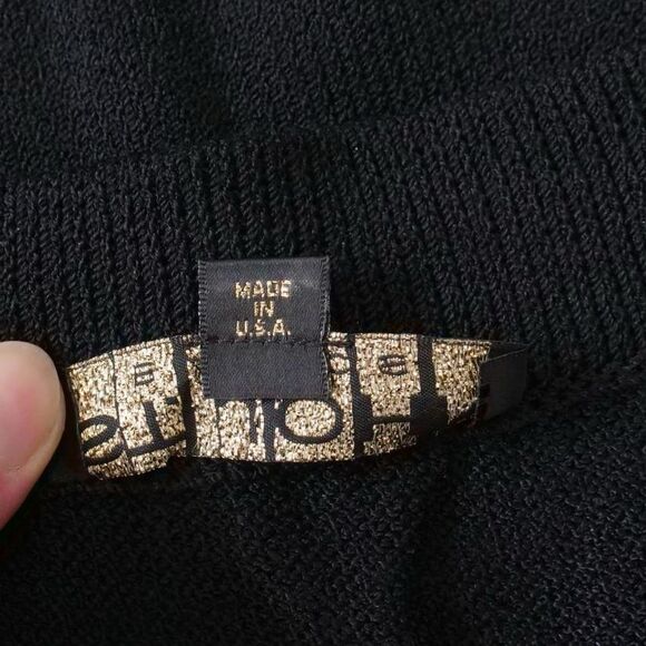 Classic St. John black knit mini skirt - Picture 4 of 6